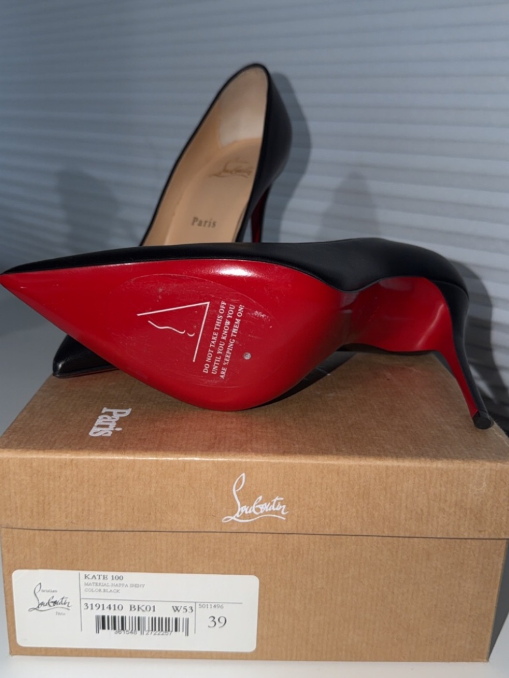 Shoes - Picture 4 of 5